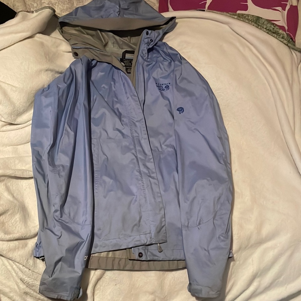 Women’s raincoat
